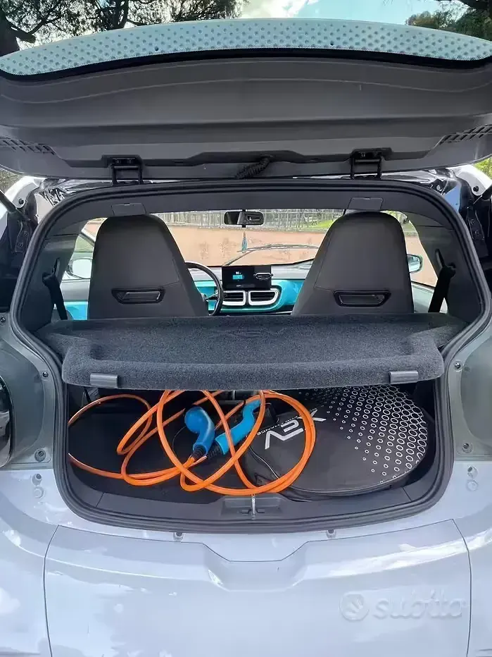 Usata XEV Yoyo 7 kW (10 CV) 2023 Bianco Utilitaria