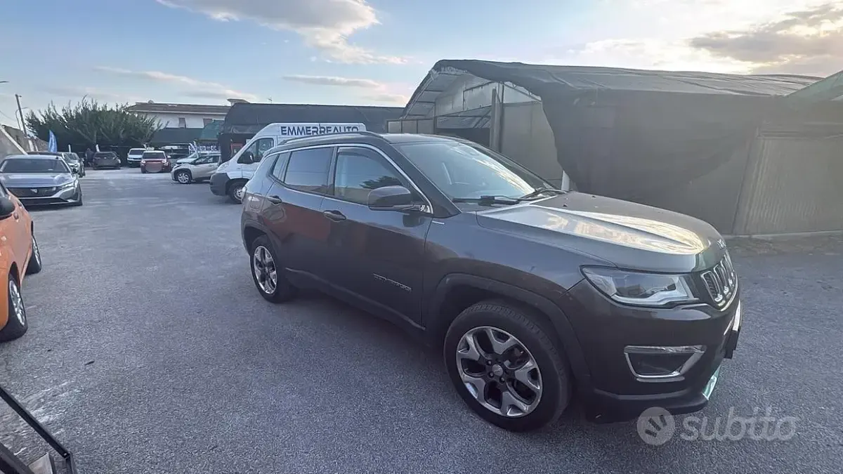 Usata Jeep Compass Limited 140 CV (102 kW) 2017 Nero SUV