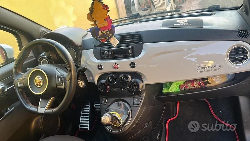 Usata Abarth 500 135 CV (99 kW) 2010 Grigio Utilitaria
