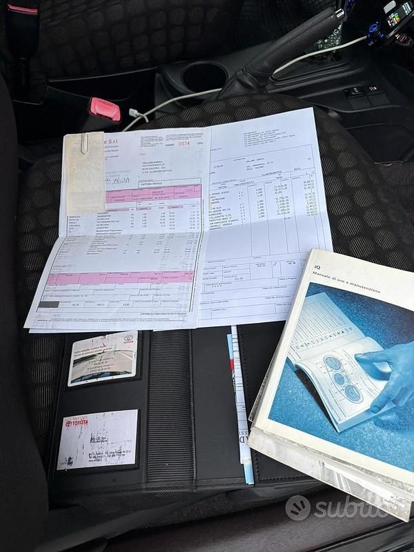 Usata Toyota iQ 98 CV (72 kW) 2010 Nero Utilitaria