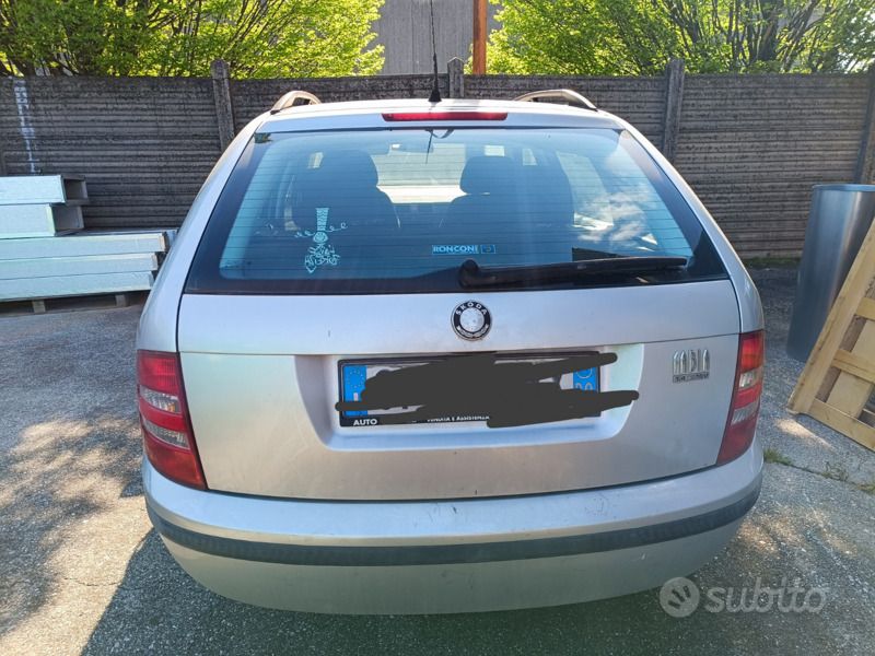 Usata 2003 Skoda Fabia Due volumi | 700 € (Super prezzo) - Immagine 1/4