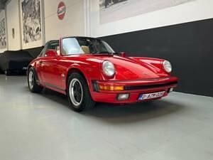 Usata Porsche 911 Carrera Cabriolet 314 CV (230 kW) 1987 Rosso Cabrio