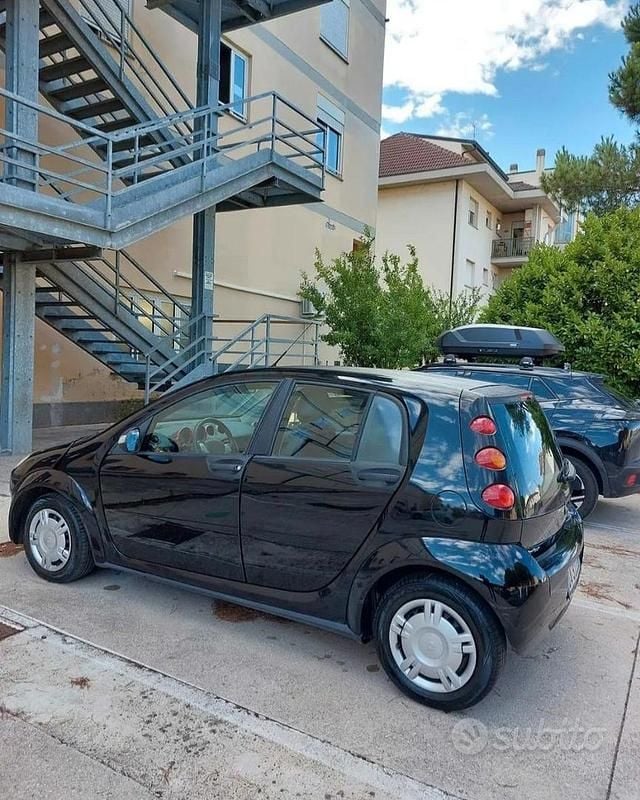 Usata Smart ForFour 2005 Nero Utilitaria