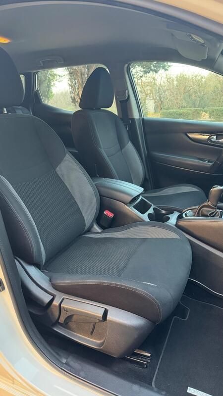 Usata Nissan Qashqai Tekna 115 CV (84 kW) 2019 Bianco SUV