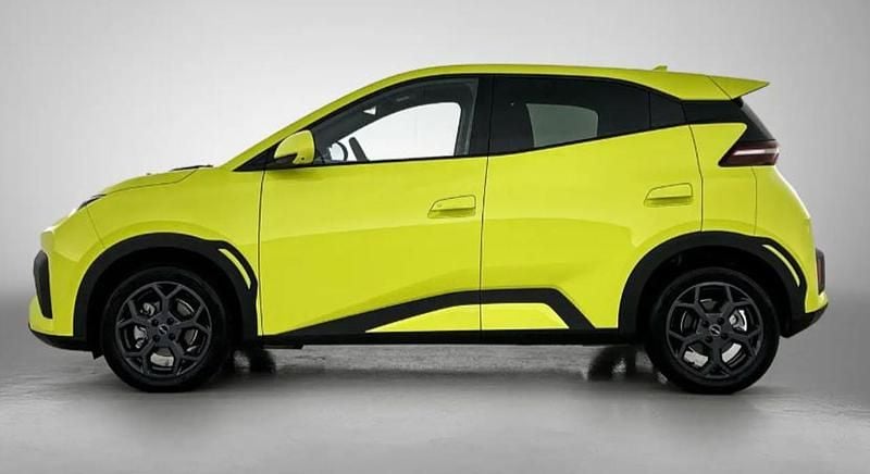 Nuova BYD Dolphin Surf Boost 114 kW (156 CV) 2026 Lime green Utilitaria
