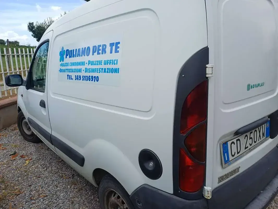 Usata Renault Kangoo Authentique 64 CV (47 kW) 2003 Monovolume