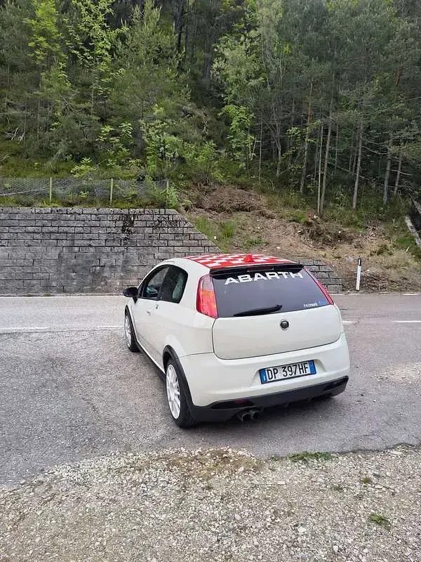 Usata Abarth Grande Punto 155 CV (114 kW) 2008 Utilitaria