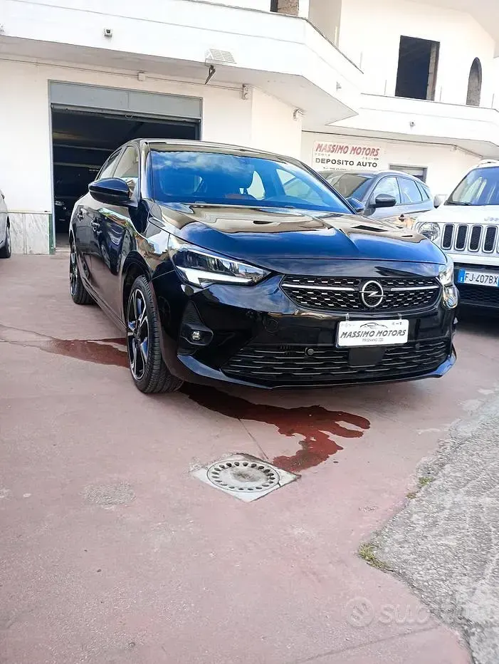 Usata Opel Corsa GS Line 102 CV (75 kW) 2020 Nero Utilitaria