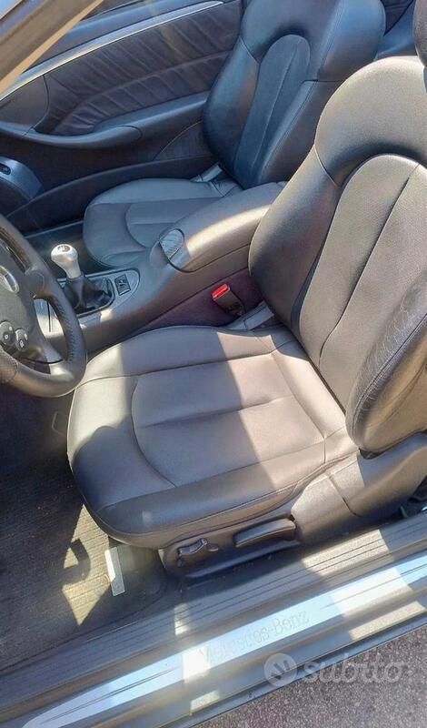 Usata Mercedes CLK200 163 CV (119 kW) 2006 Nero Cabrio