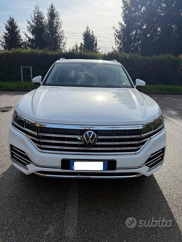 Bianco Usata 2021 VW Touareg SUV | 39.500 € (Ottimo prezzo) - Immagine 1/4