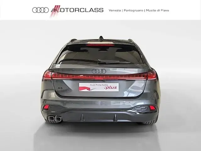 Nuova Audi A5 S-Line 204 CV (150 kW) 2025 Grigio Station wagon