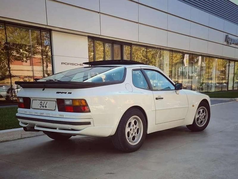 Usata Porsche 944 190 CV (139 kW) 1986 Bianco Coupé