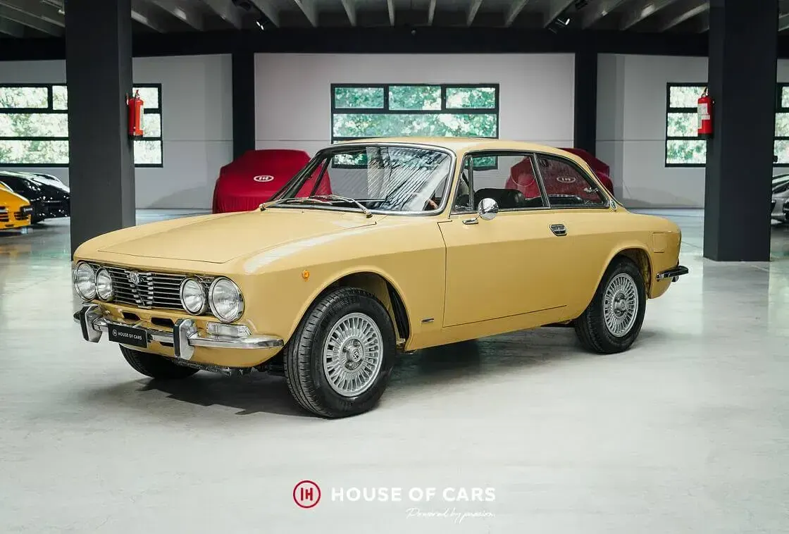 Usata Alfa Romeo 2000 132 CV (97 kW) 1972 Giallo Coupé