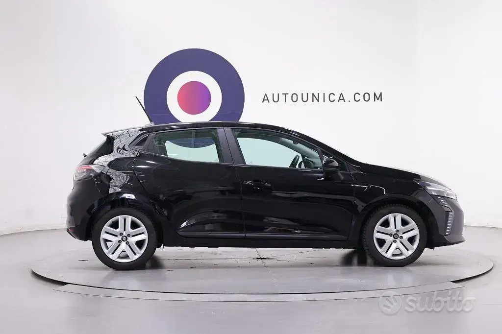 Usata Renault Clio V Evolution 65 CV (47 kW) 2024 Nero Berlina