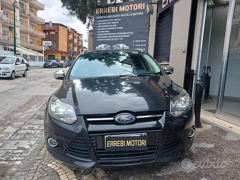 Usata Ford Focus Titanium 115 CV (84 kW) 2012 Nero Station wagon