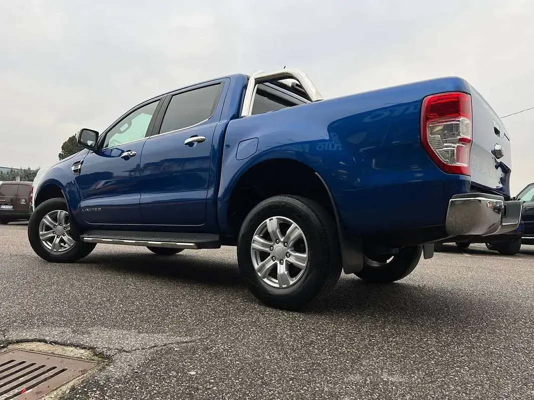 Usata Ford Ranger Limited 170 CV (125 kW) 2020 Blu/azzurro Pick-up