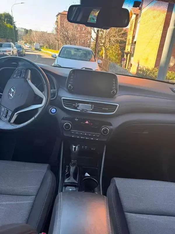 Usata Hyundai Tucson Premium 136 CV (100 kW) 2019 Grigio SUV