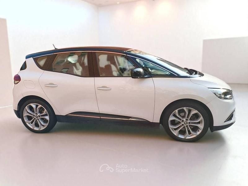 Usata Renault Scénic IV Business 110 CV (80 kW) 2018 Bianco Monovolume
