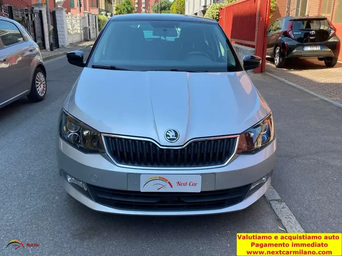 Begagnad Skoda Fabia Style 75 HK (55 kW) 2016 Grå Sedan