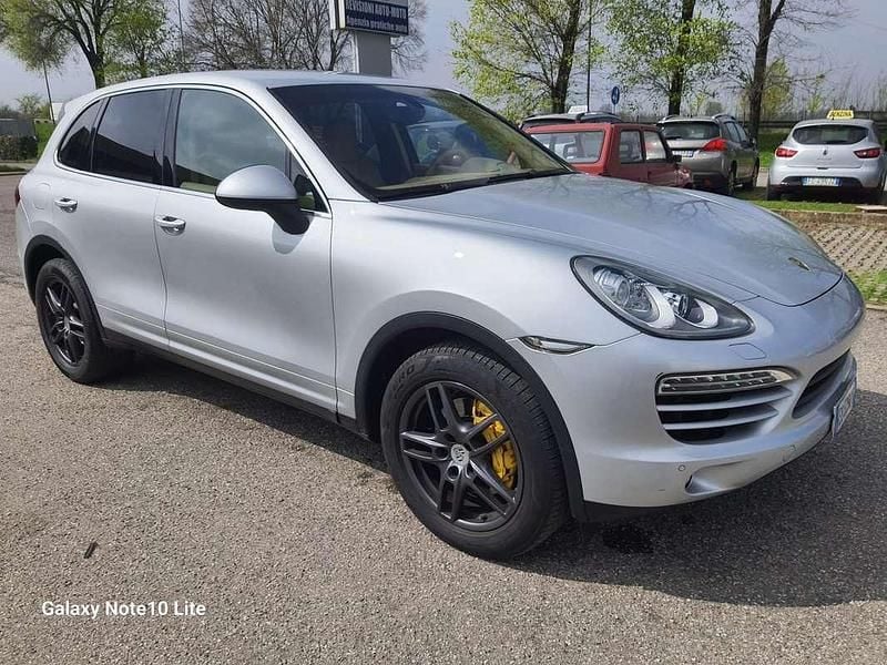 Usata Porsche Cayenne 245 CV (180 kW) 2013 Argento SUV