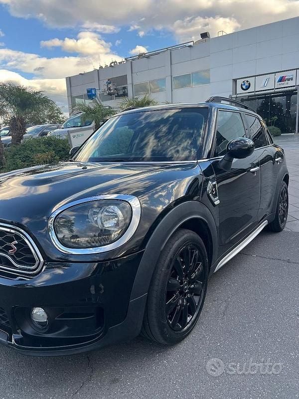 Usata Mini Countryman 190 CV (139 kW) 2019 Nero