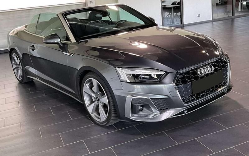 Usata Audi A5 Cabriolet S-Line 204 CV (150 kW) 2023 Grigio Cabrio