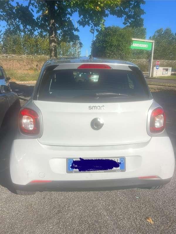 Usata Smart ForFour Passion 71 CV (52 kW) 2017 Bianco Utilitaria