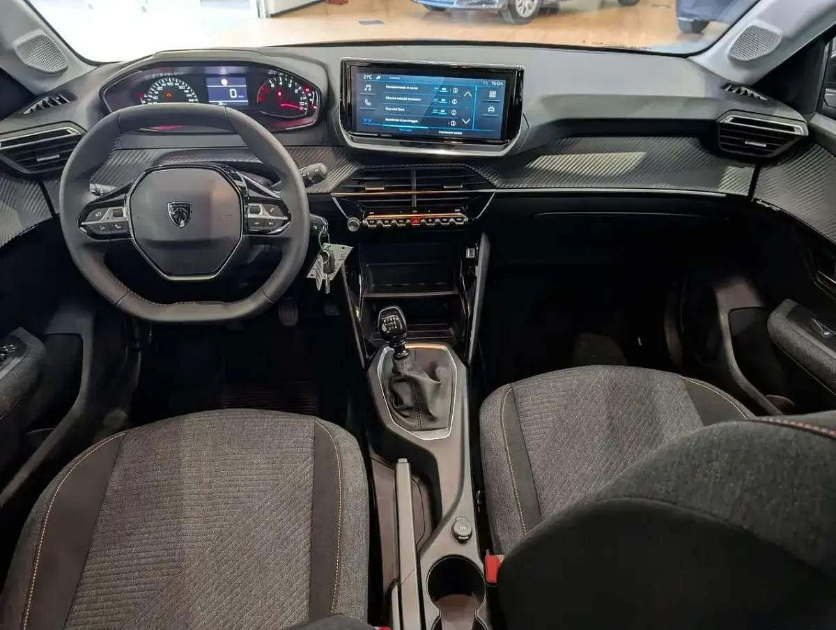Nuova Peugeot 208 Style 101 CV (74 kW) 2025 Nero Utilitaria