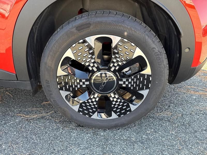 Usata Fiat 600 La Prima 101 CV (74 kW) 2024 Arancione SUV