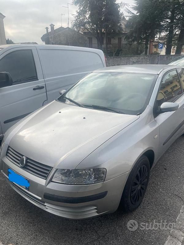 Usata Fiat Stilo 120 CV (88 kW) 2006 Grigio