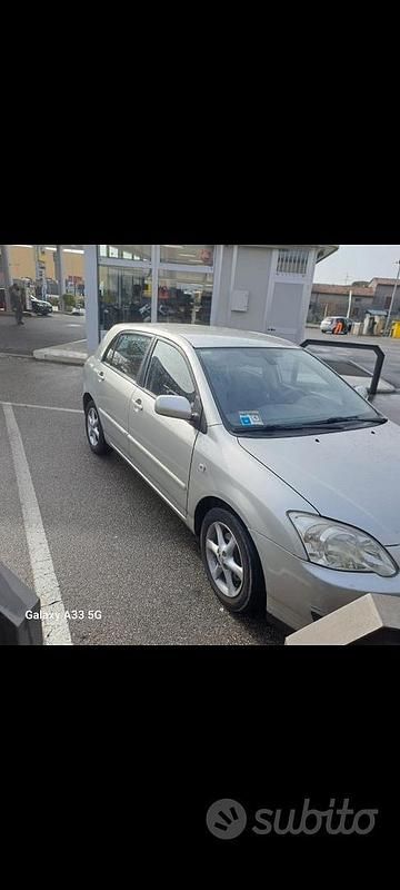 Usata Toyota Corolla 2005 Grigio Berlina