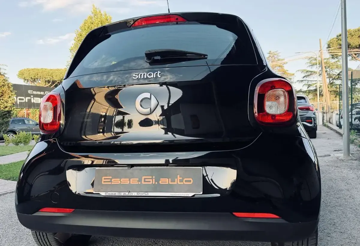 Usata Smart ForFour Passion 90 CV (66 kW) 2018 Nero Utilitaria