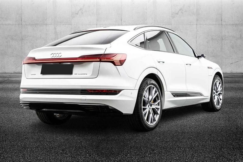 Usata Audi e-tron S-Line 300 kW (408 CV) 2022 Bianco SUV