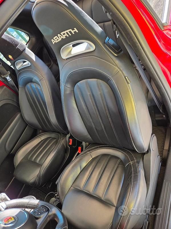 Usata Abarth 595 140 CV (102 kW) 2016 Rosso Cabrio