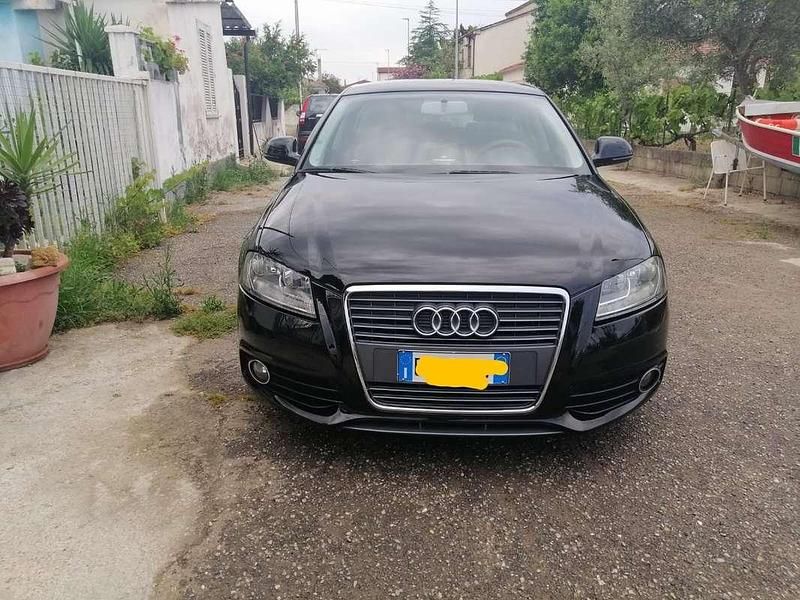 Usata 2010 Audi A3 Ambiente Tre volumi | 8500 € (Cara) - Immagine 1/4