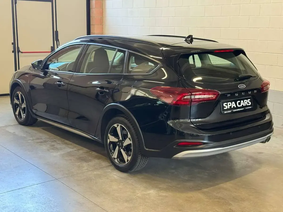 Usata Ford Focus Active 116 CV (85 kW) 2024 Nero Station wagon