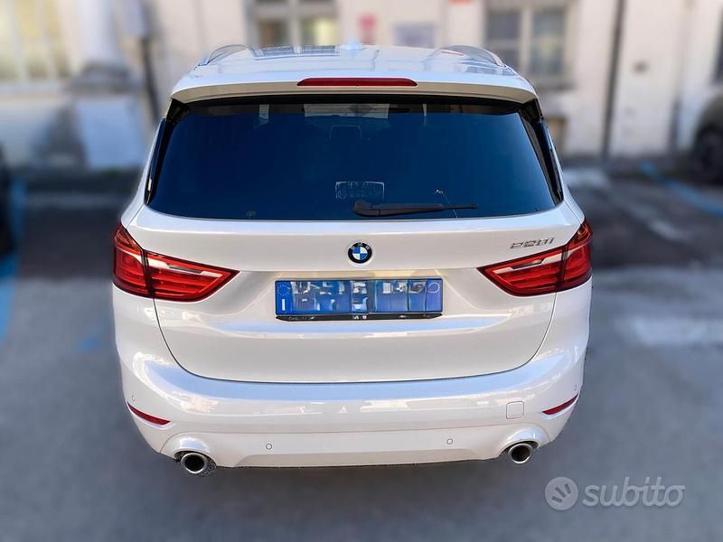 Usata BMW 220 Gran Tourer Advantage 190 CV (139 kW) 2021 Bianco Monovolume