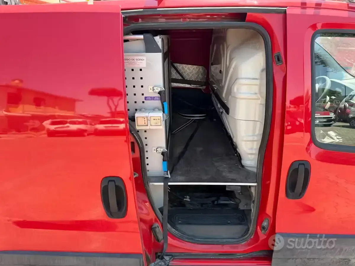 Usata Fiat Fiorino 95 CV (69 kW) 2018 Rosso Monovolume