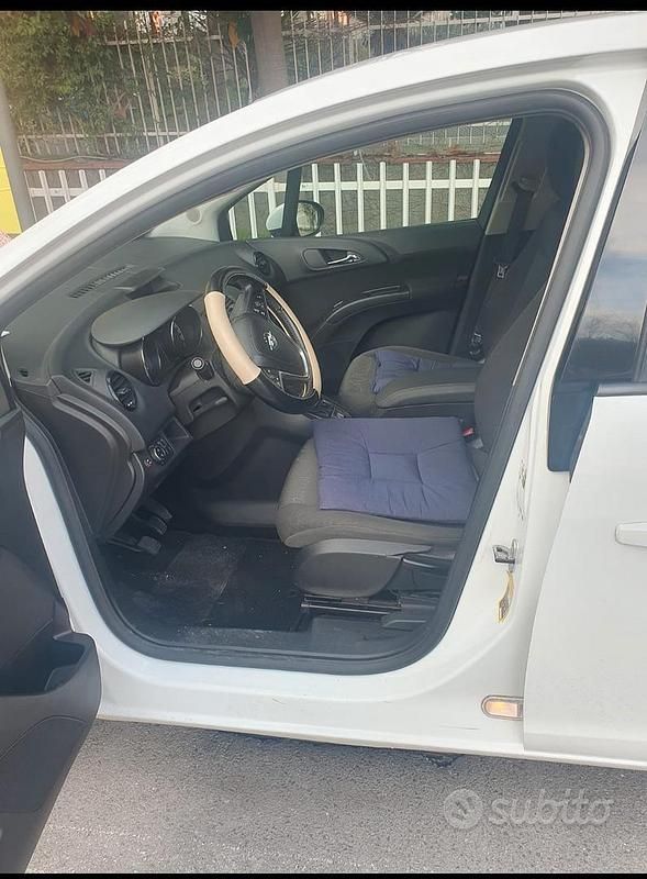 Usata Opel Meriva Cosmo 120 CV (88 kW) 2012 Bianco Monovolume