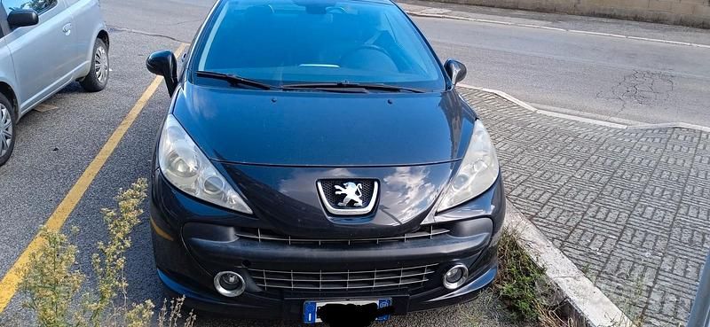 Nero Usata 2008 Peugeot 207 CC Cabrio | 4000 € - Immagine 1/4