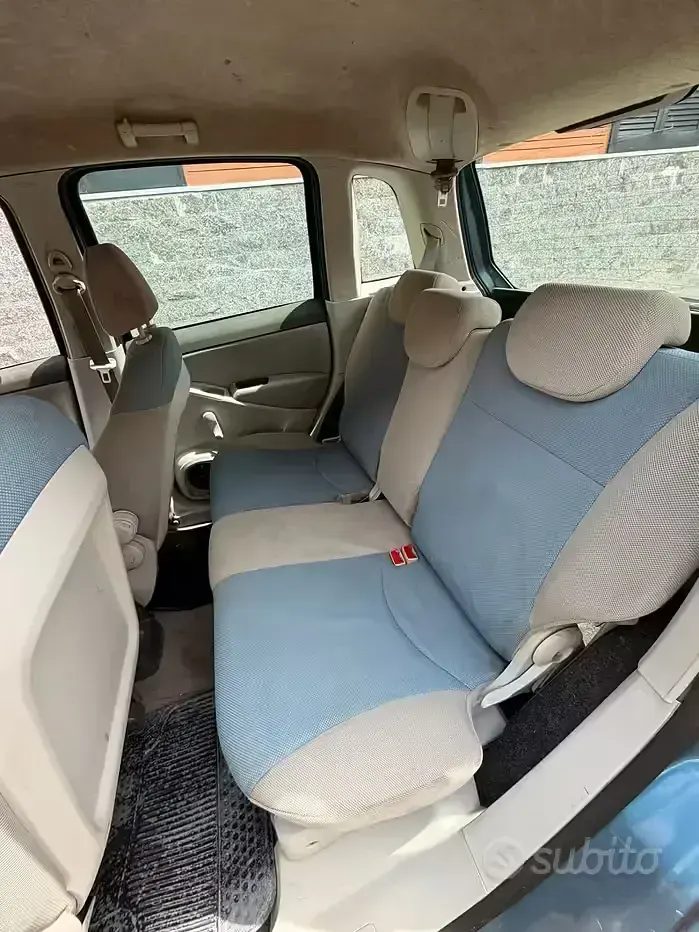 Usata Fiat Idea Emotion 95 CV (69 kW) 2004 Grigio Monovolume