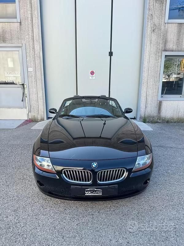 Usata BMW Z4 231 CV (169 kW) 2003 Nero Cabrio