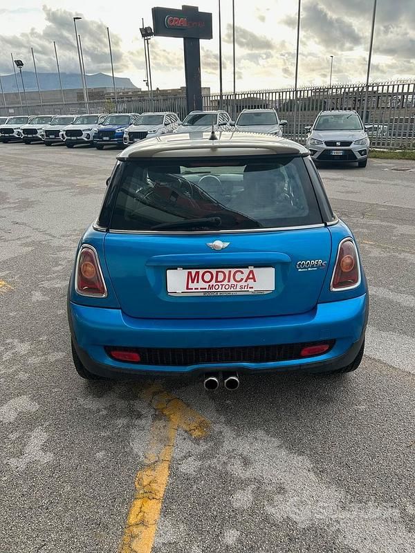 Usata Mini Cooper S 175 CV (128 kW) 2007 Blu Utilitaria