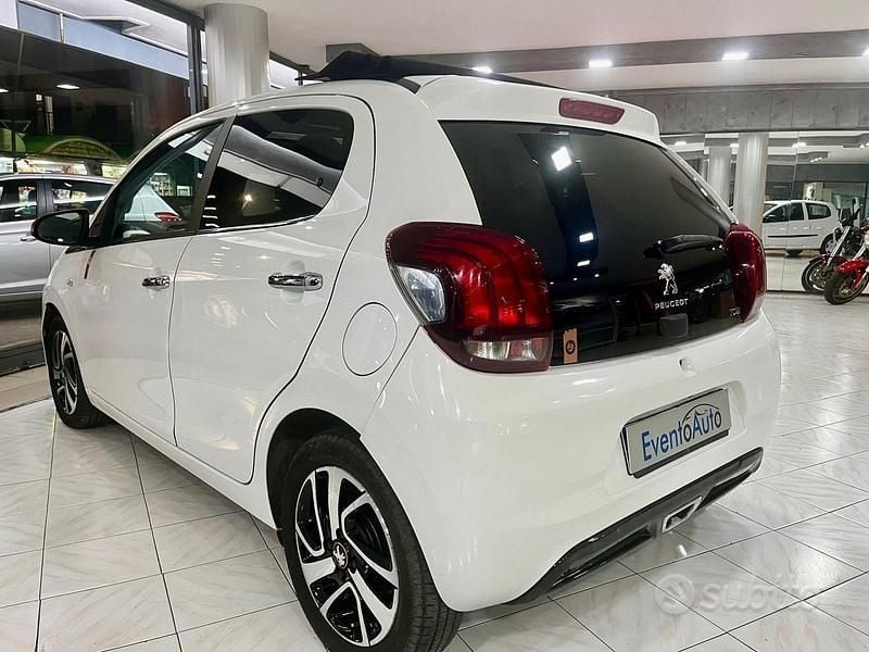 Usata Peugeot 108 Roland Garros 69 CV (50 kW) 2016 Bianco Utilitaria