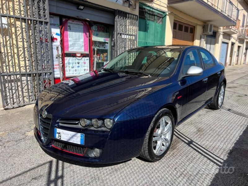 Usata Alfa Romeo 159 150 CV (110 kW) 2006 Blu Berlina