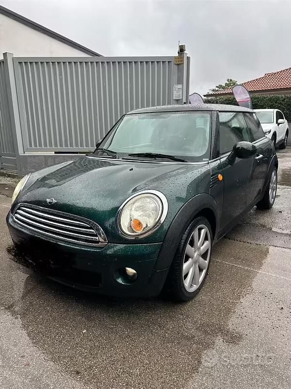 Usata Mini Cooper 120 CV (88 kW) 2007 Verde Utilitaria