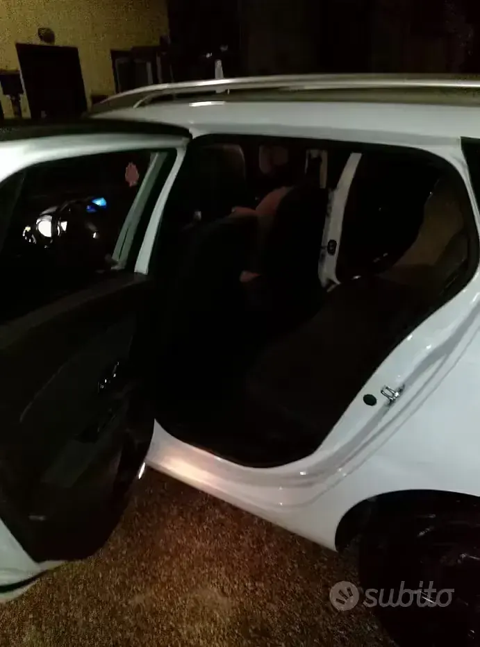 Usata Renault Mégane III 110 CV (80 kW) 2013 Bianco Berlina