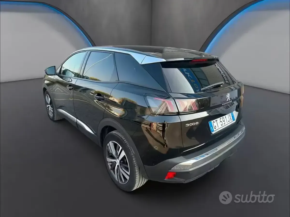 Usata Peugeot 3008 Allure 131 CV (96 kW) 2024 Grigio SUV