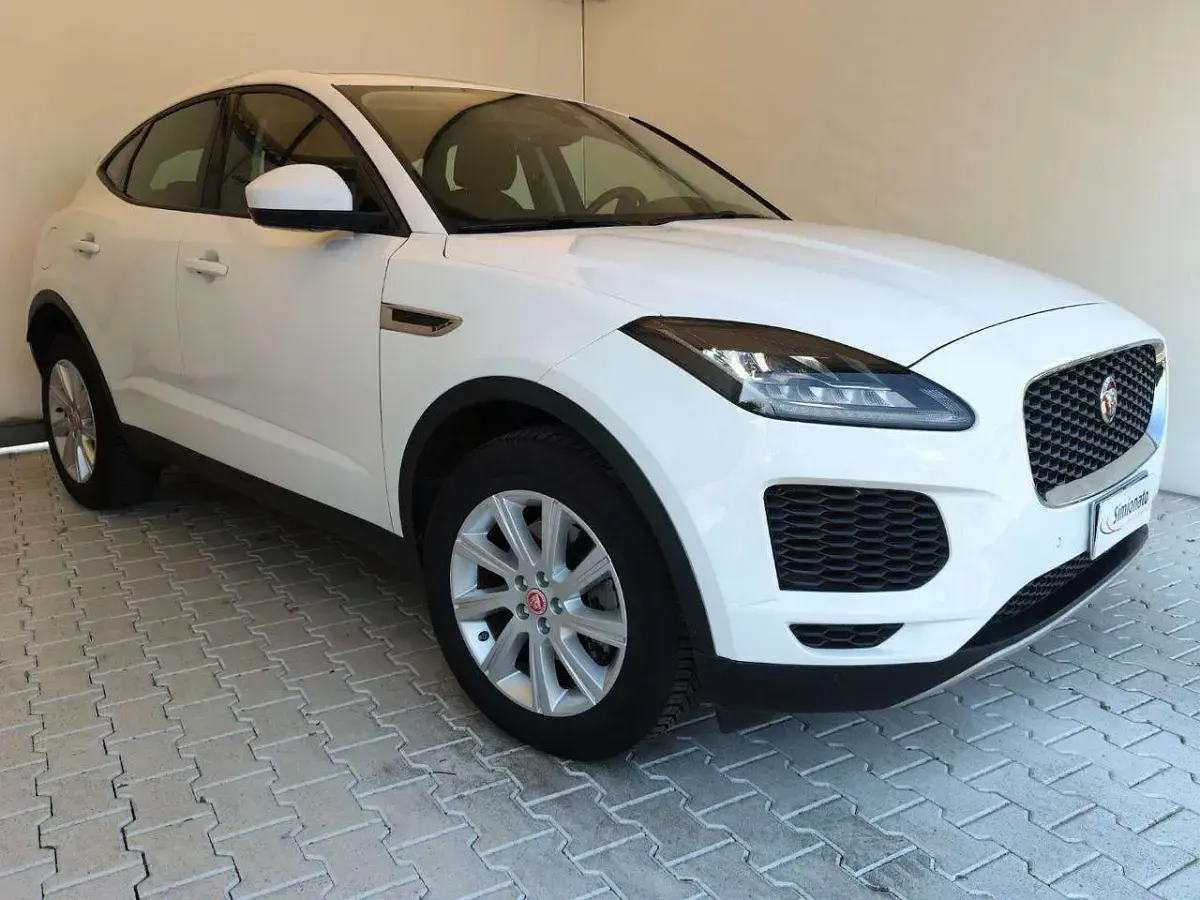 Usata Jaguar E-Pace 150 CV (110 kW) 2019 Bianco SUV