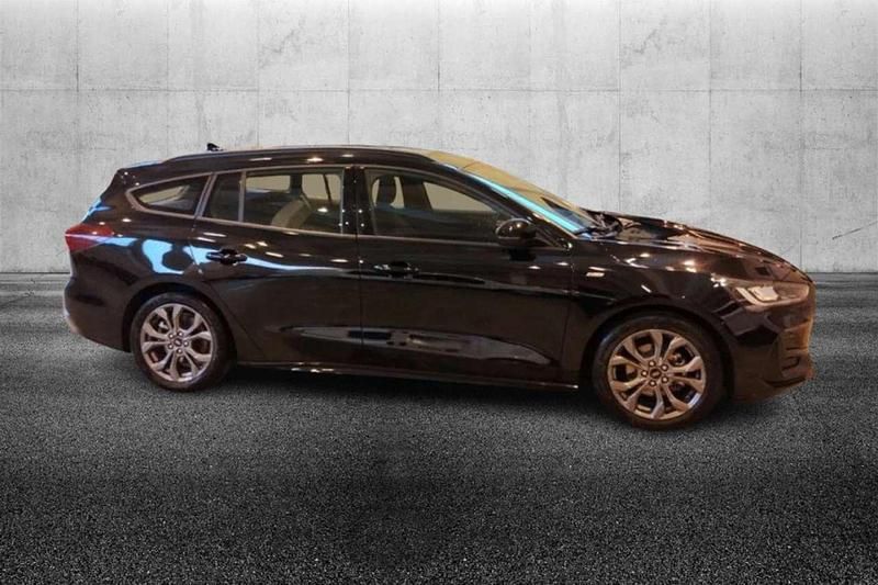 Usata Ford Focus ST-Line 125 CV (91 kW) 2025 Nero Station wagon